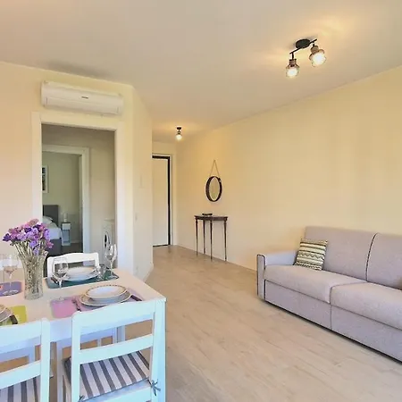 Franca Pool 아파트 바르돌리노