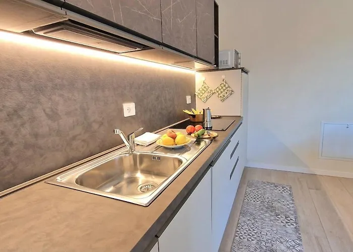 Franca Pool 아파트